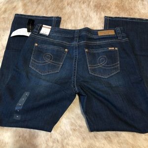 Size 16W Melissa McCarthy boot cut jeans. Dark wash.